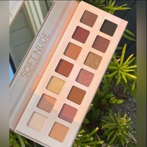 TRENDBEAUTY Soft Nude Eyeshadow Palette